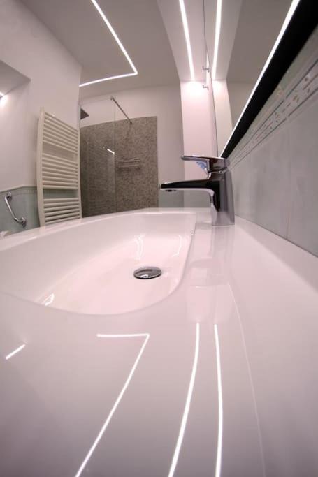 Loft The Balcony In Sorrento Centre Apartment ภายนอก รูปภาพ